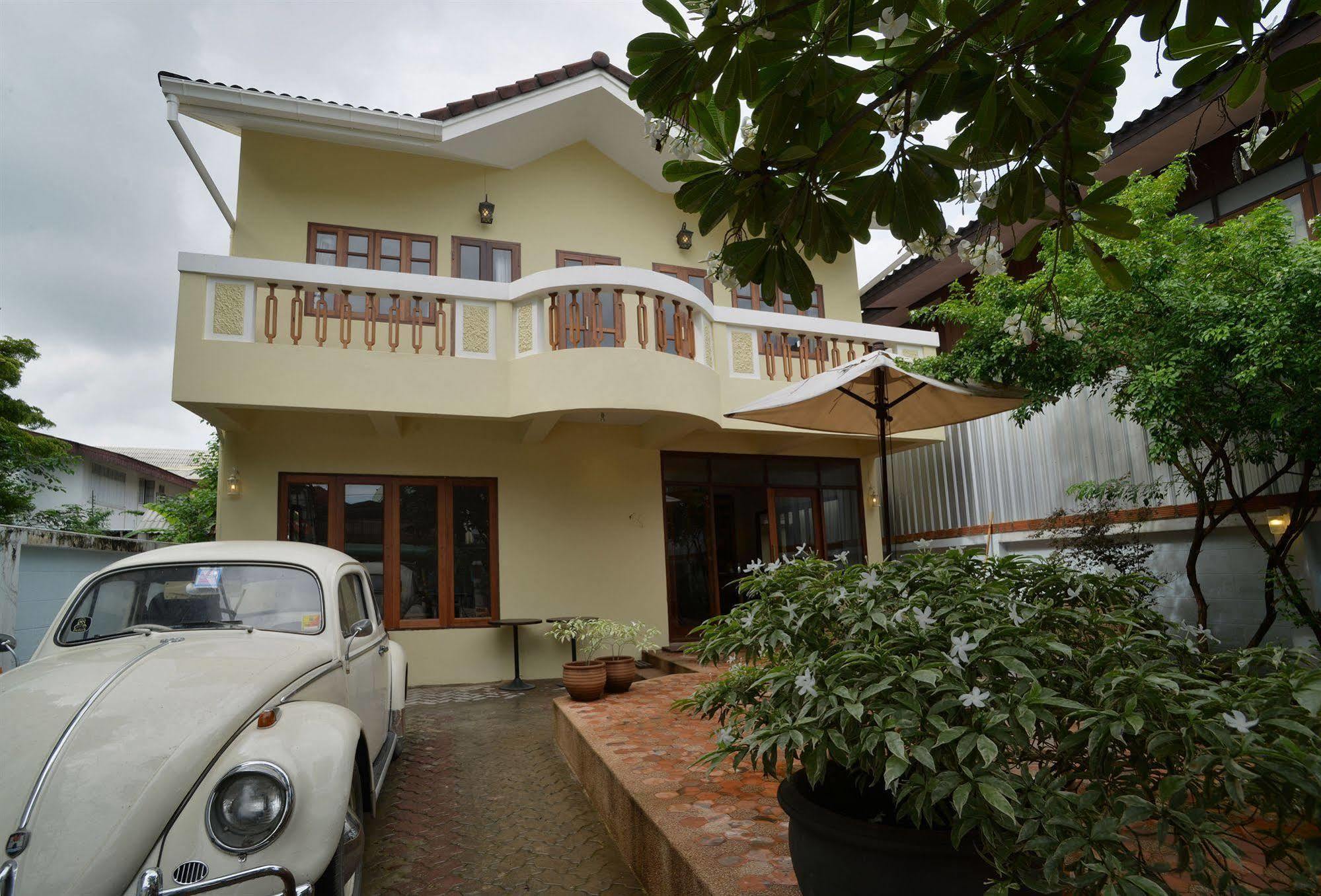 Hotel Arte House à Chiang Mai Extérieur photo